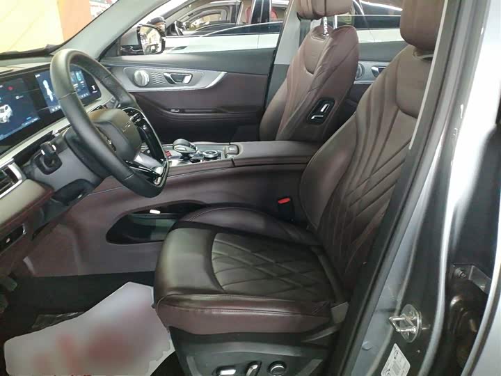 Фото 15 - Chery Tiggo 8 Pro