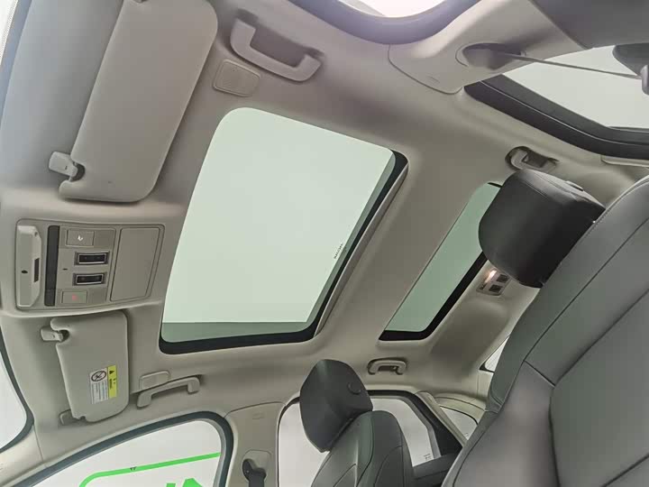 Фото 14 - Jaguar XF L