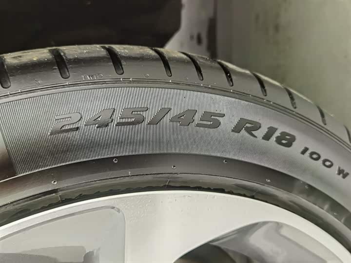 Фото 24 - Jaguar XF L