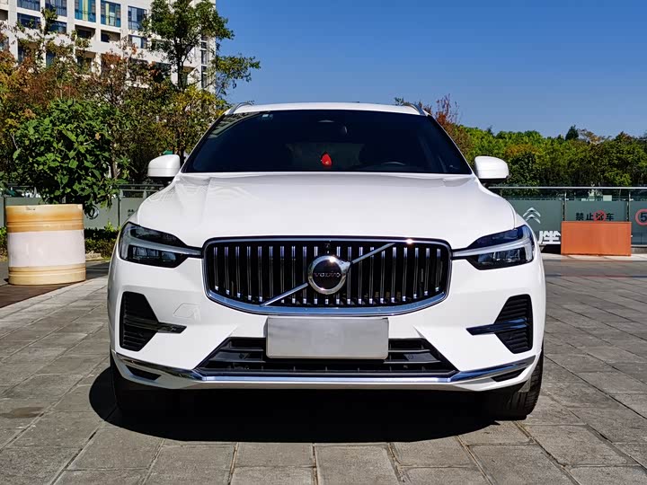 Фото 2 - Volvo XC60