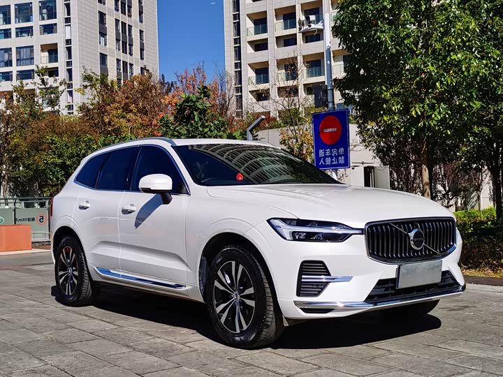 Фото 3 - Volvo XC60