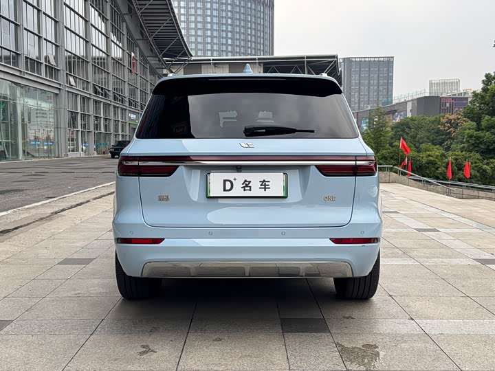 Фото 6 - LiXiang One