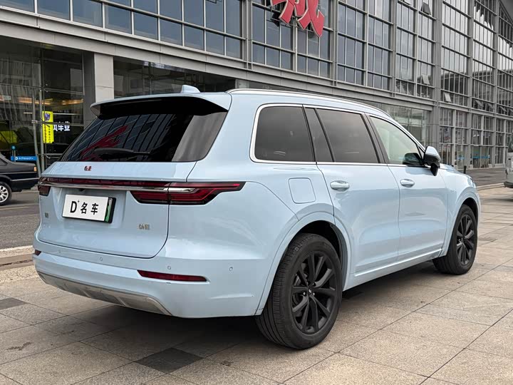 Фото 7 - LiXiang One