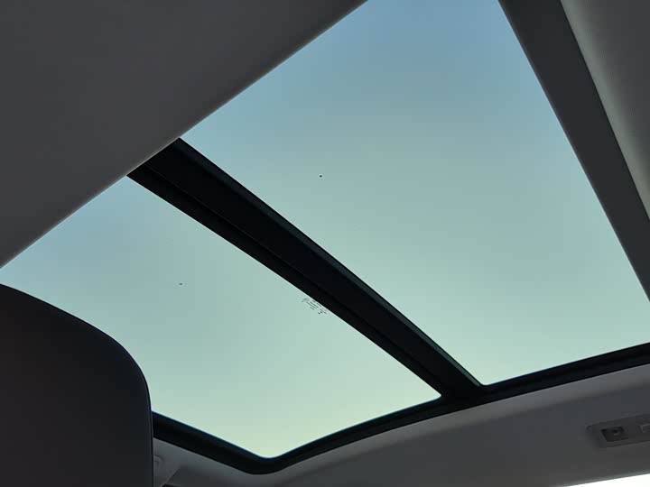 Фото 16 - Volkswagen T-Roc