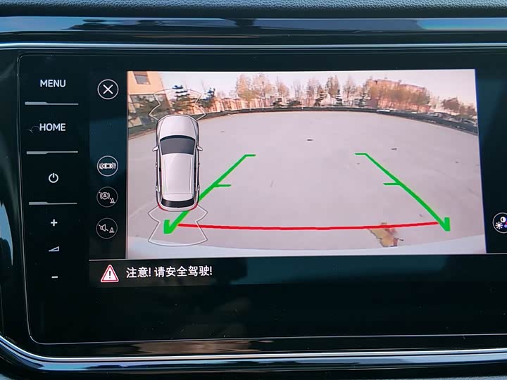 Фото 17 - Volkswagen T-Roc