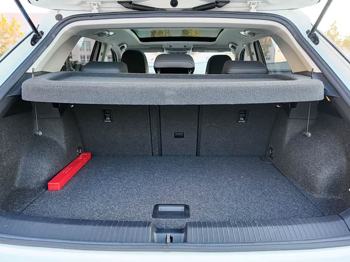 Фото 9 - Volkswagen T-Roc