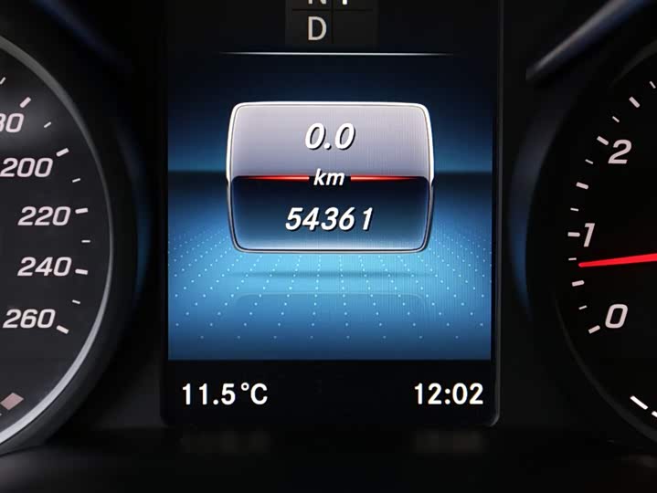 Фото 16 - Mercedes-Benz V-Class