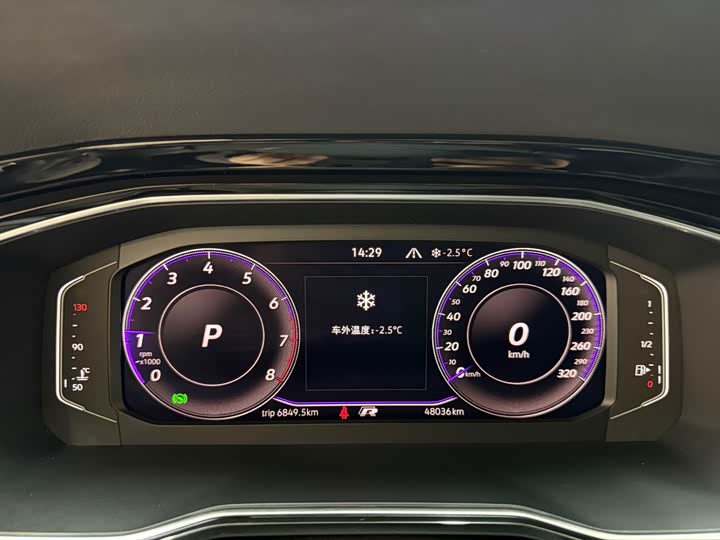 Фото 10 - Volkswagen Sagitar L