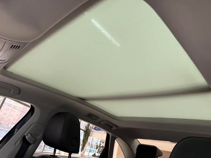 Фото 15 - Volkswagen Sagitar L