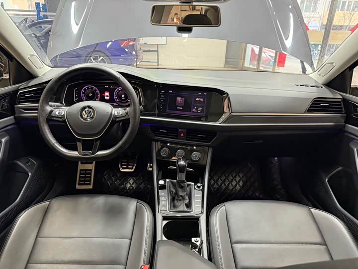 Фото 20 - Volkswagen Sagitar L