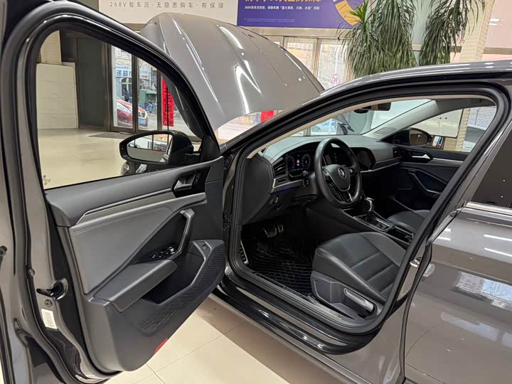 Фото 8 - Volkswagen Sagitar L