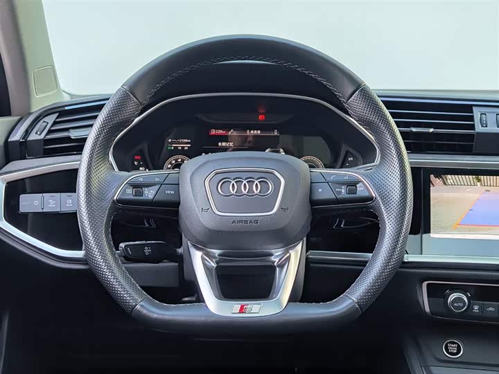 Фото 16 - Audi Q3 Sportback