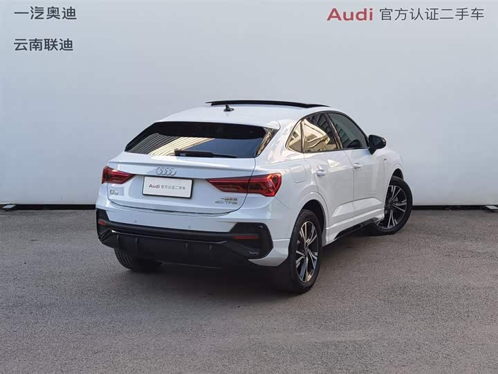 Фото 5 - Audi Q3 Sportback