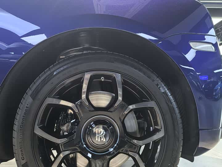 Фото 3 - Rolls-Royce Cullinan