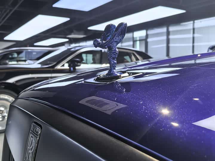 Фото 4 - Rolls-Royce Cullinan