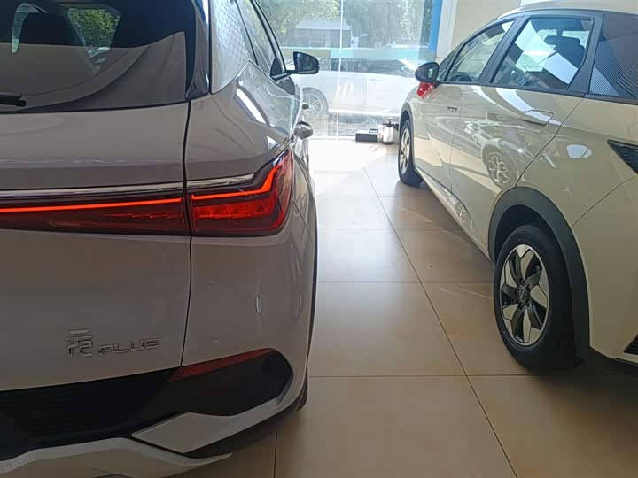 Фото 8 - BYD Yuan Plus