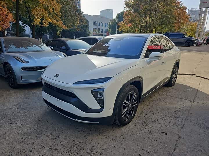 Фото 1 - Nio EC6