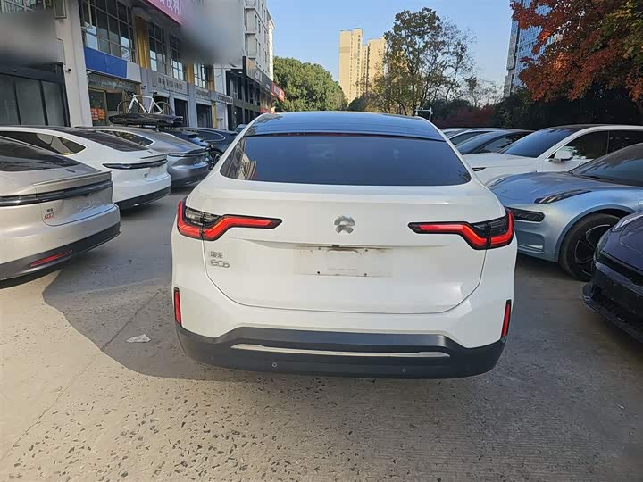Фото 6 - Nio EC6