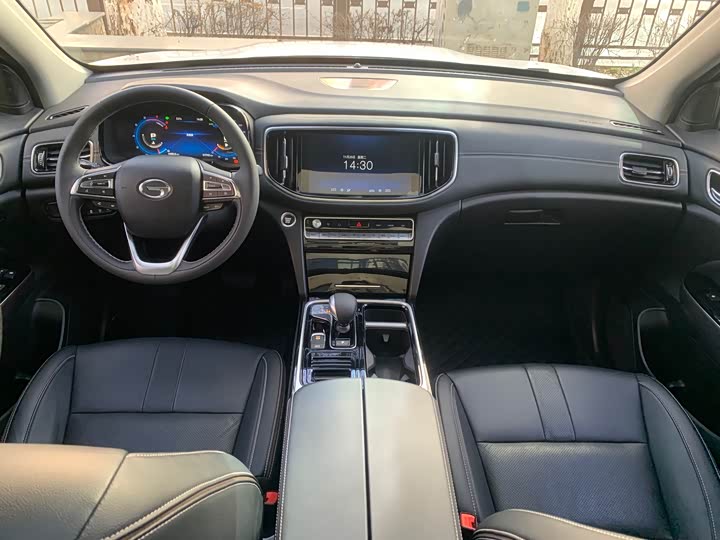 Фото 10 - GAC Trumpchi GS8