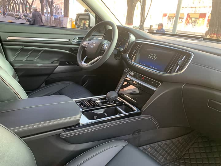 Фото 12 - GAC Trumpchi GS8