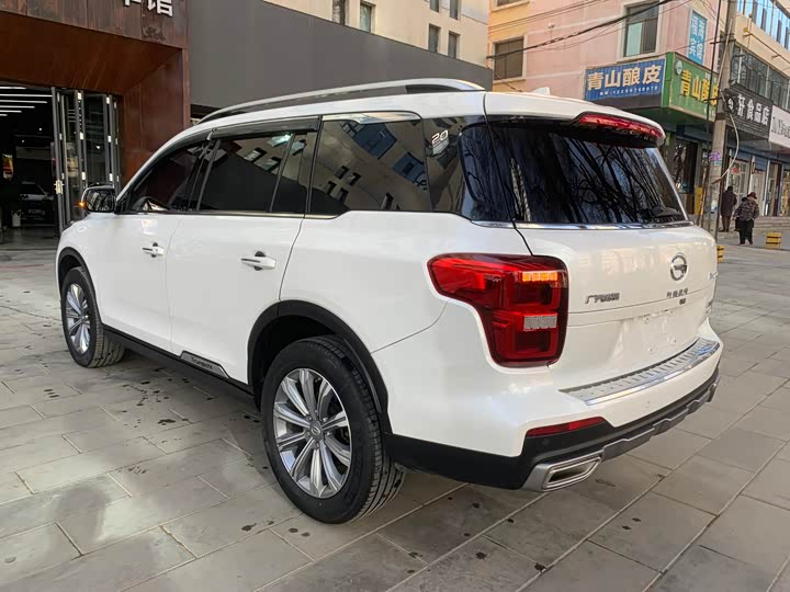 Фото 18 - GAC Trumpchi GS8