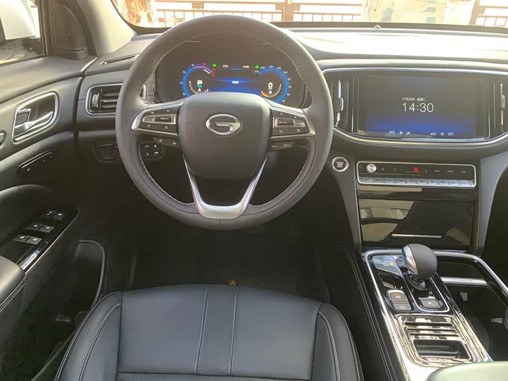 Фото 8 - GAC Trumpchi GS8