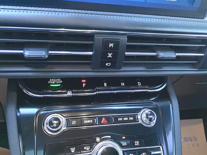 Фото 16 - Lincoln Corsair