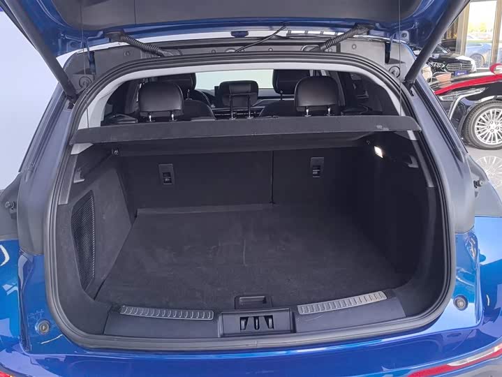 Фото 4 - Lincoln Corsair