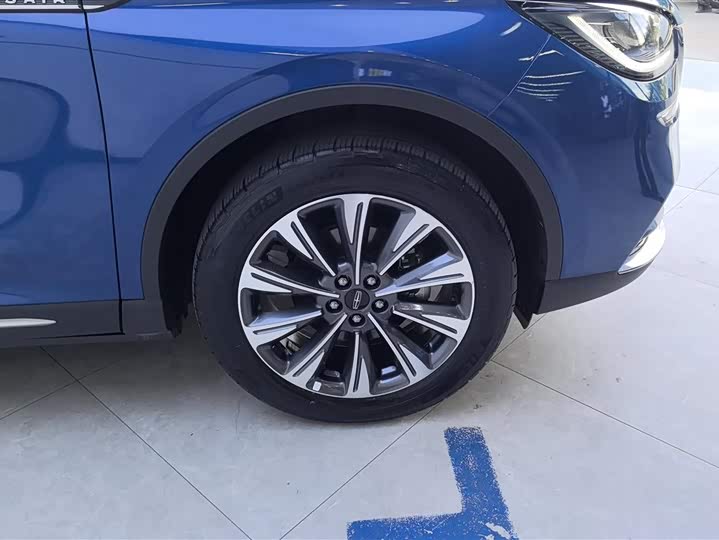 Фото 6 - Lincoln Corsair