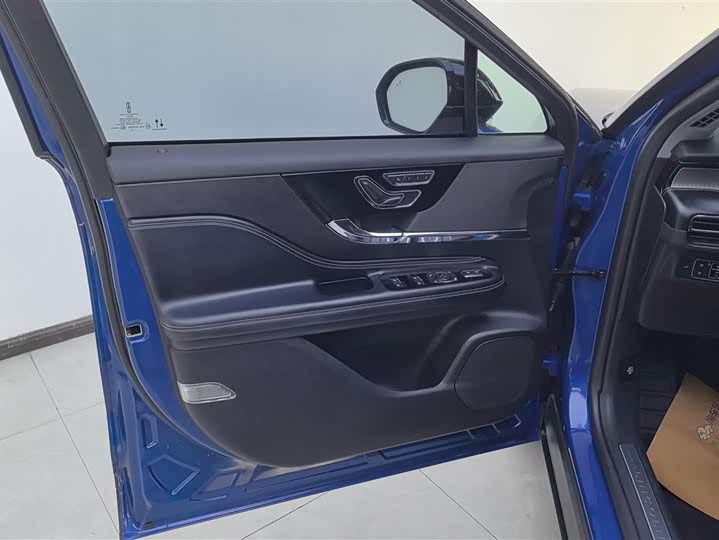 Фото 7 - Lincoln Corsair