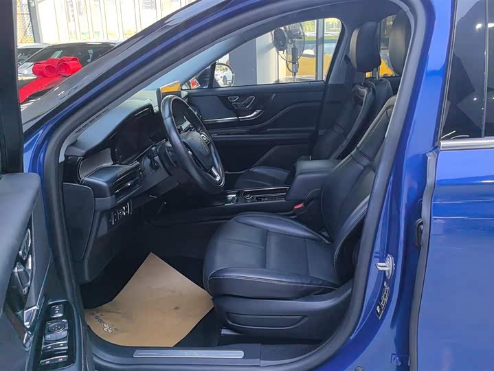 Фото 9 - Lincoln Corsair