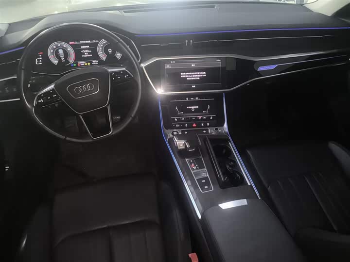 Фото 10 - Audi A6L