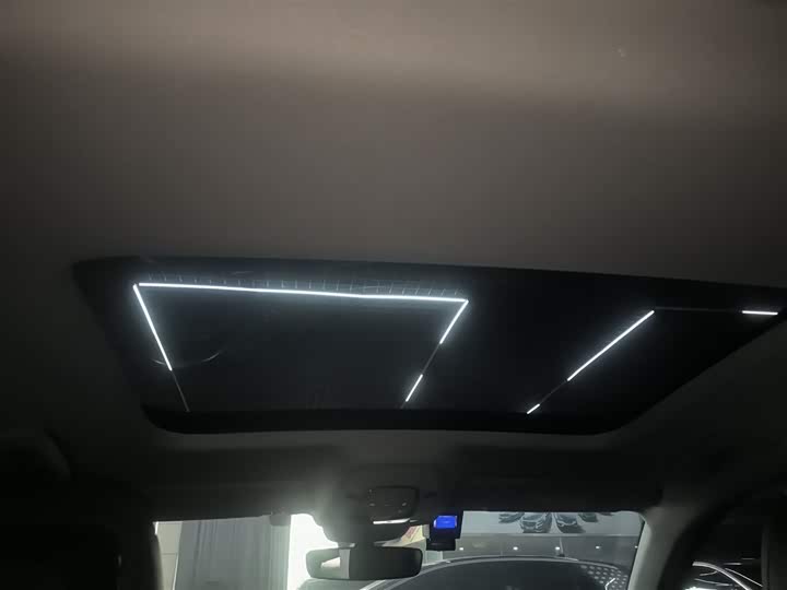 Фото 18 - Audi A6L