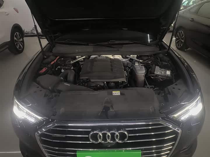 Фото 20 - Audi A6L