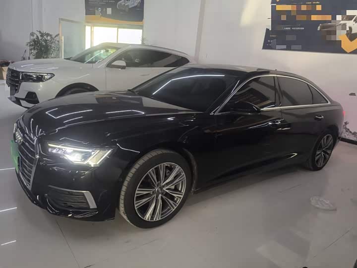 Фото 5 - Audi A6L