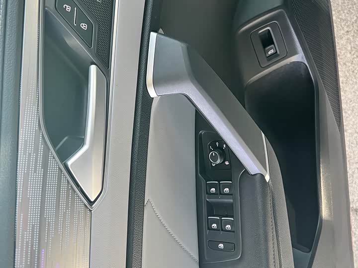 Фото 18 - Volkswagen Tayron