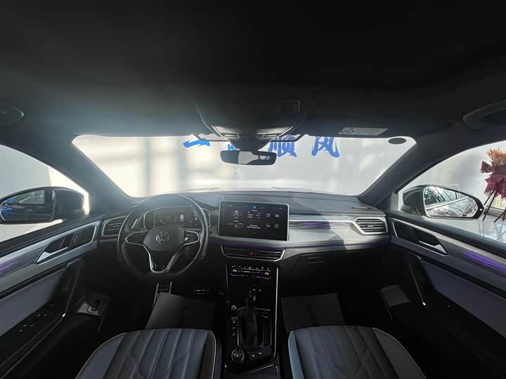 Фото 26 - Volkswagen Tayron