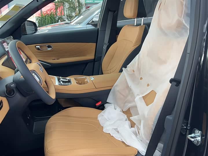 Фото 13 - Geely Galaxy Starship 7