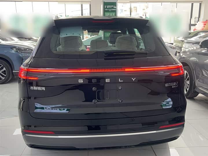 Фото 14 - Geely Galaxy Starship 7