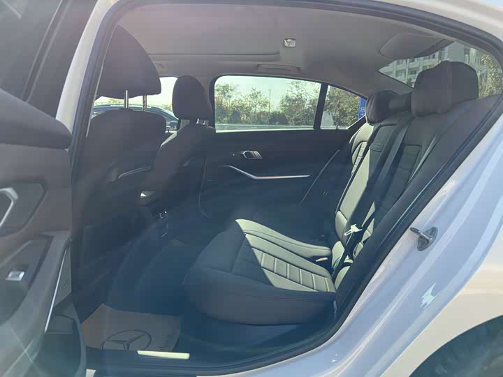 Фото 6 - BMW 3 Series