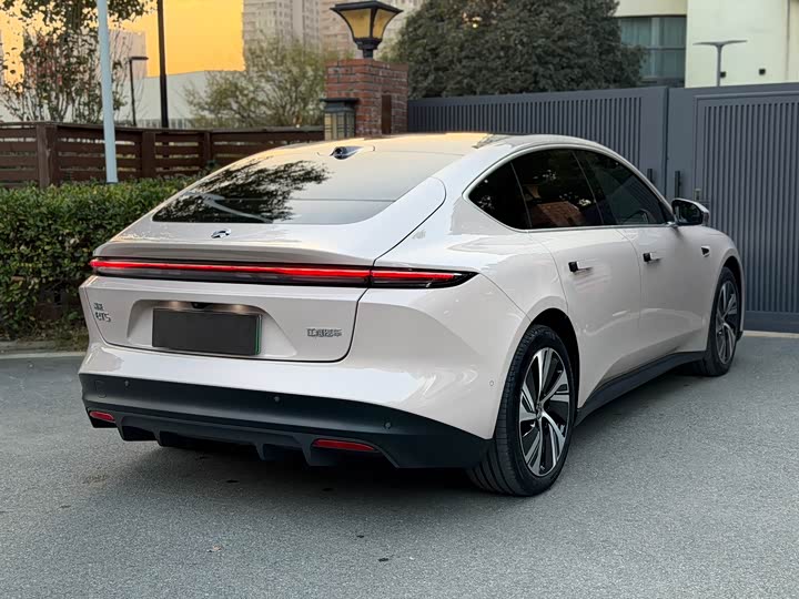 Фото 13 - Nio ET5