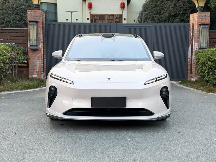 Фото 2 - Nio ET5