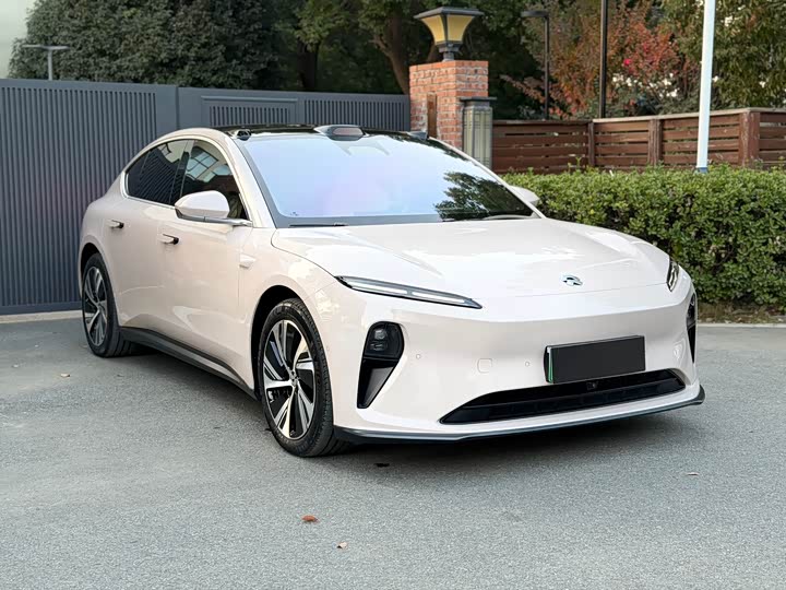 Фото 3 - Nio ET5