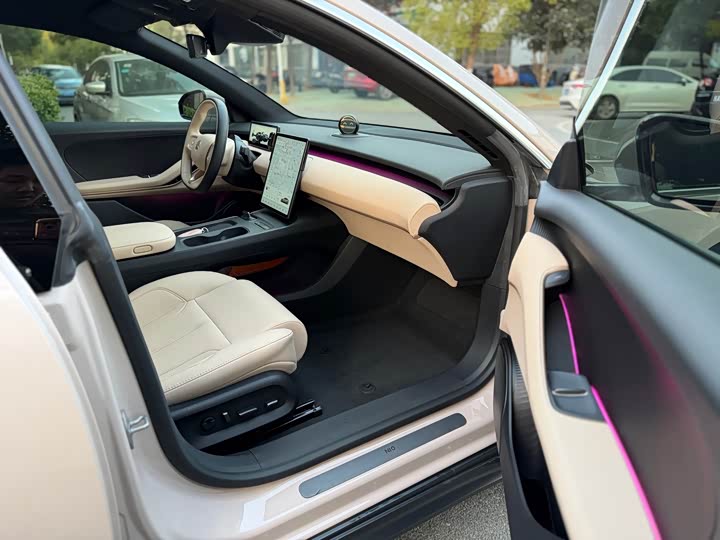 Фото 8 - Nio ET5