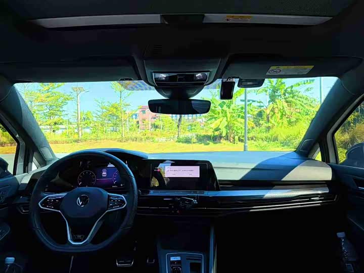 Фото 6 - Volkswagen Golf