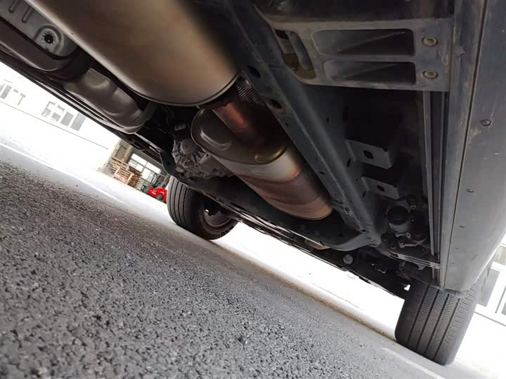 Фото 17 - Tank 500 Hybrid