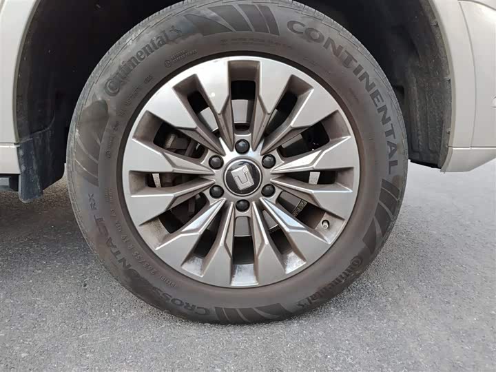 Фото 31 - Tank 500 Hybrid