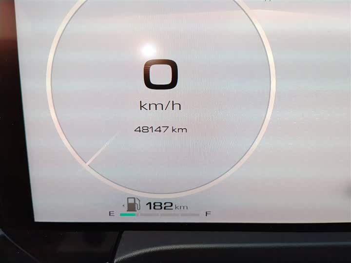 Фото 5 - Tank 500 Hybrid