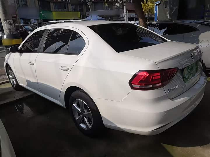 Фото 5 - Volkswagen Lavida