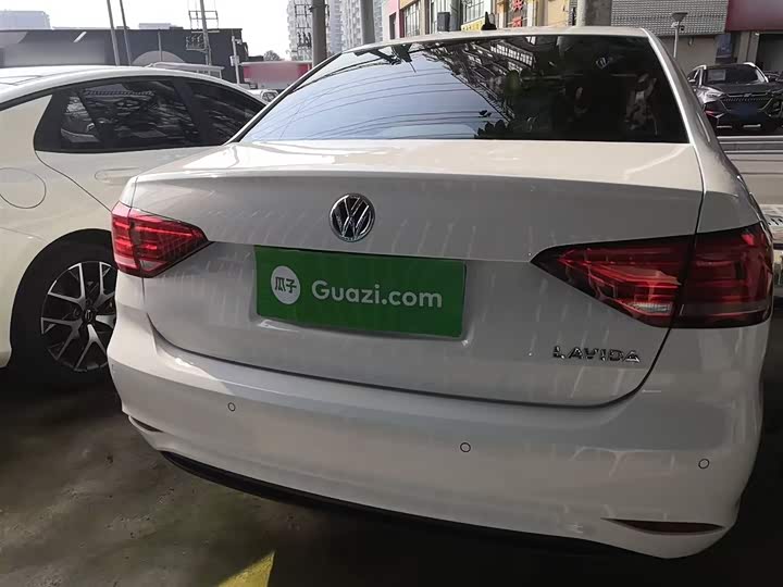 Фото 6 - Volkswagen Lavida